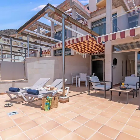 Cozy 2br Retreat With Big Terrace, Peaceful Minutes Away From The