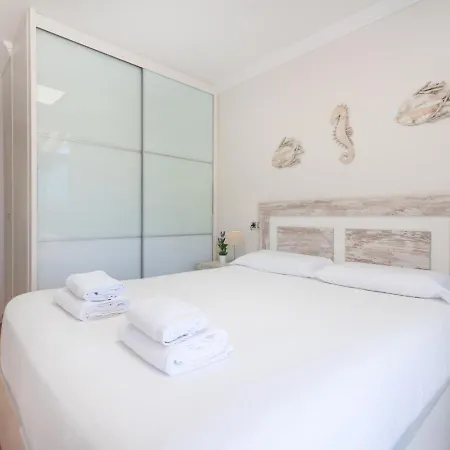 Cozy 2br Retreat With Big Terrace, Peaceful Minutes Away From The Arguineguin
