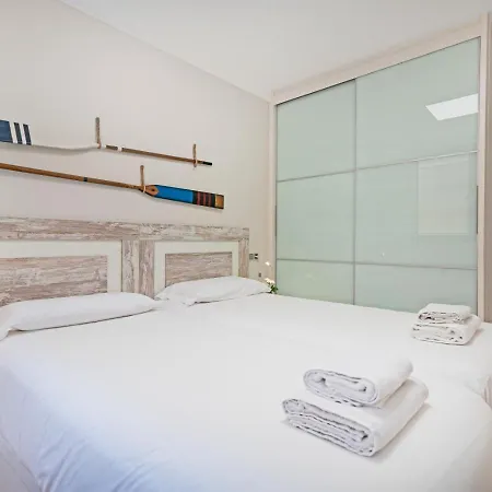 Cozy 2br Retreat With Big Terrace, Peaceful Minutes Away From The