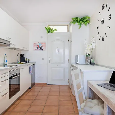 Apartament Cozy 2br Retreat With Big Terrace, Peaceful Minutes Away From The Arguineguin