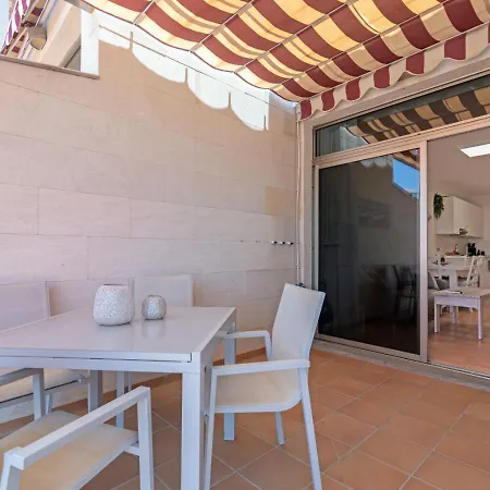 Cozy 2br Retreat With Big Terrace, Peaceful Minutes Away From The